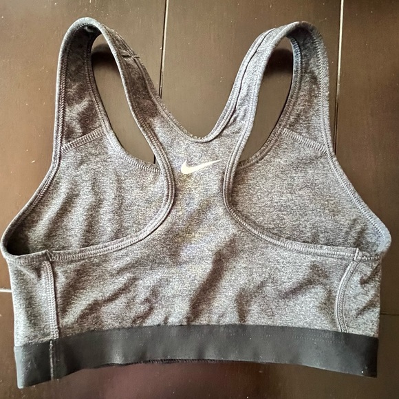 Nike Sports Bra Sz. M - Picture 2 of 4